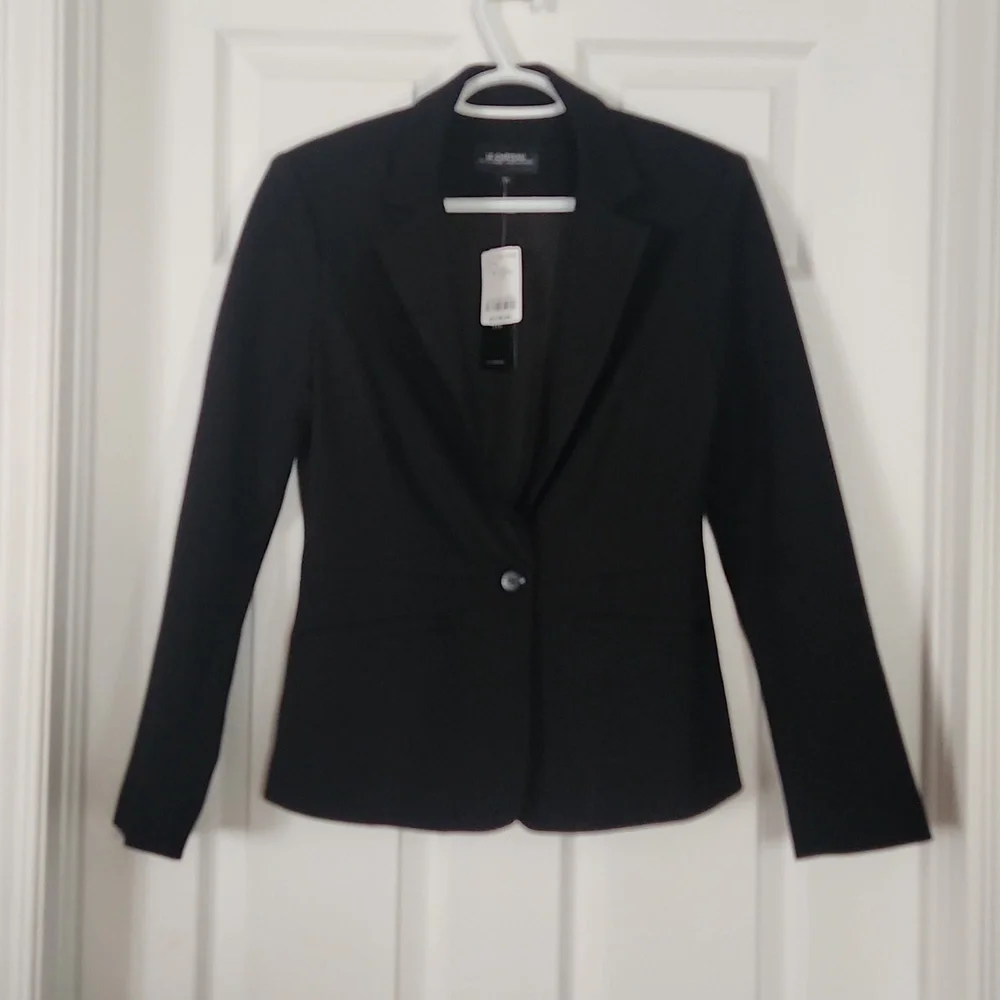Jacket - Picture 1 of 3